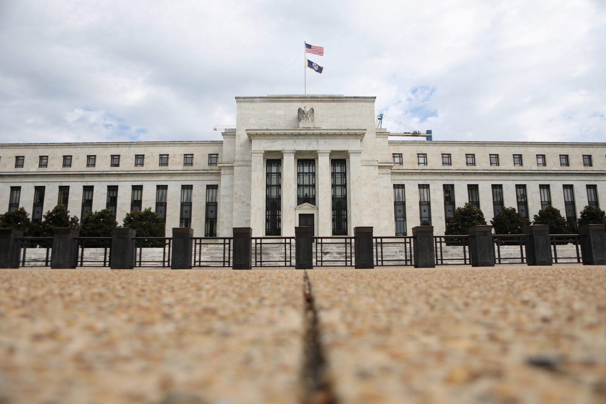 Fed Still in Crisis-Fighting Mode as Recovery Appears to Moderate