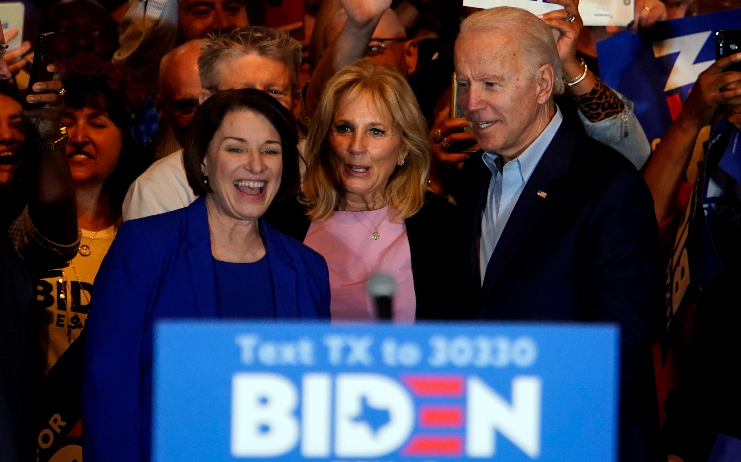 Klobuchar Vows to Be ‘Highly Supportive’ of Whoever Biden Chooses for VP