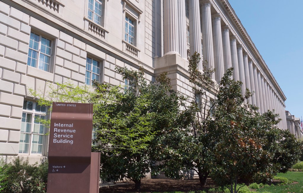 Lawmakers Tell IRS to Solve Issues With Remaining Stimulus Checks