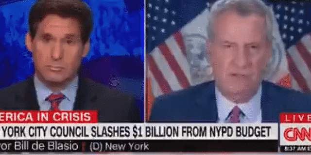 De Blasio Defends Ban on Religious Services While Allowing Mass Protests
