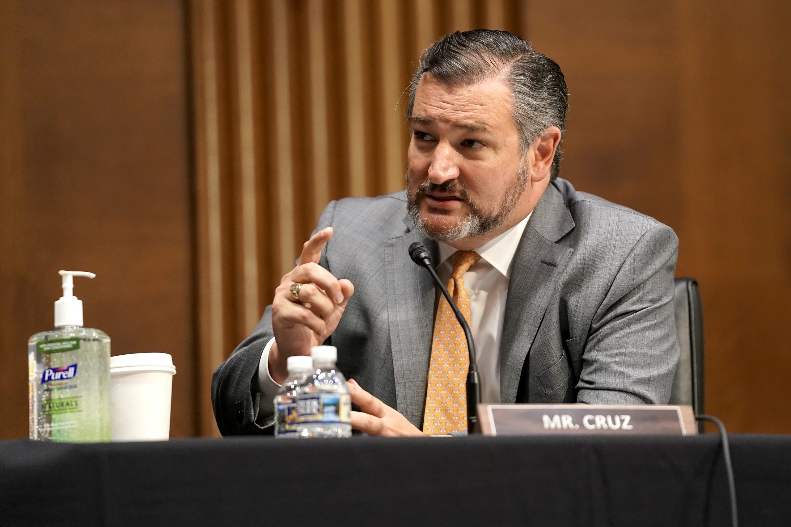 Ted Cruz Calls Democrat a ‘Complete A**’ for Asking Senators To Wear Masks on Senate Floor