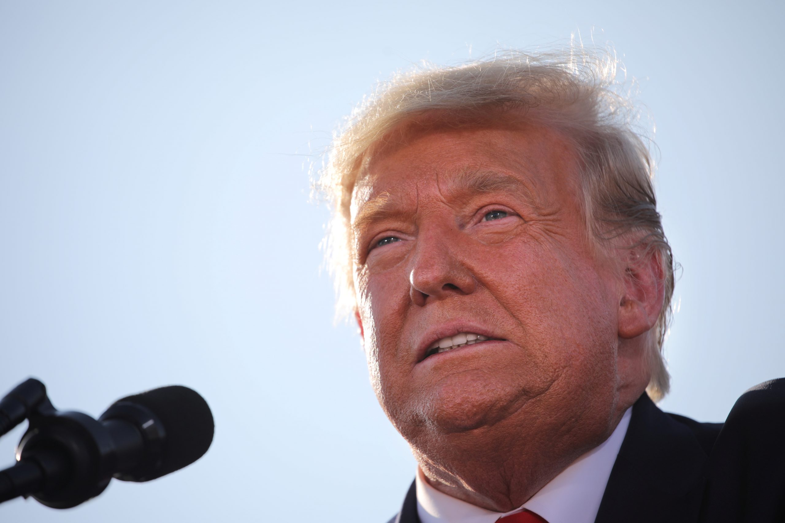 Trump Pushes for Major COVID-19 Deal Over Senate Republican Objections