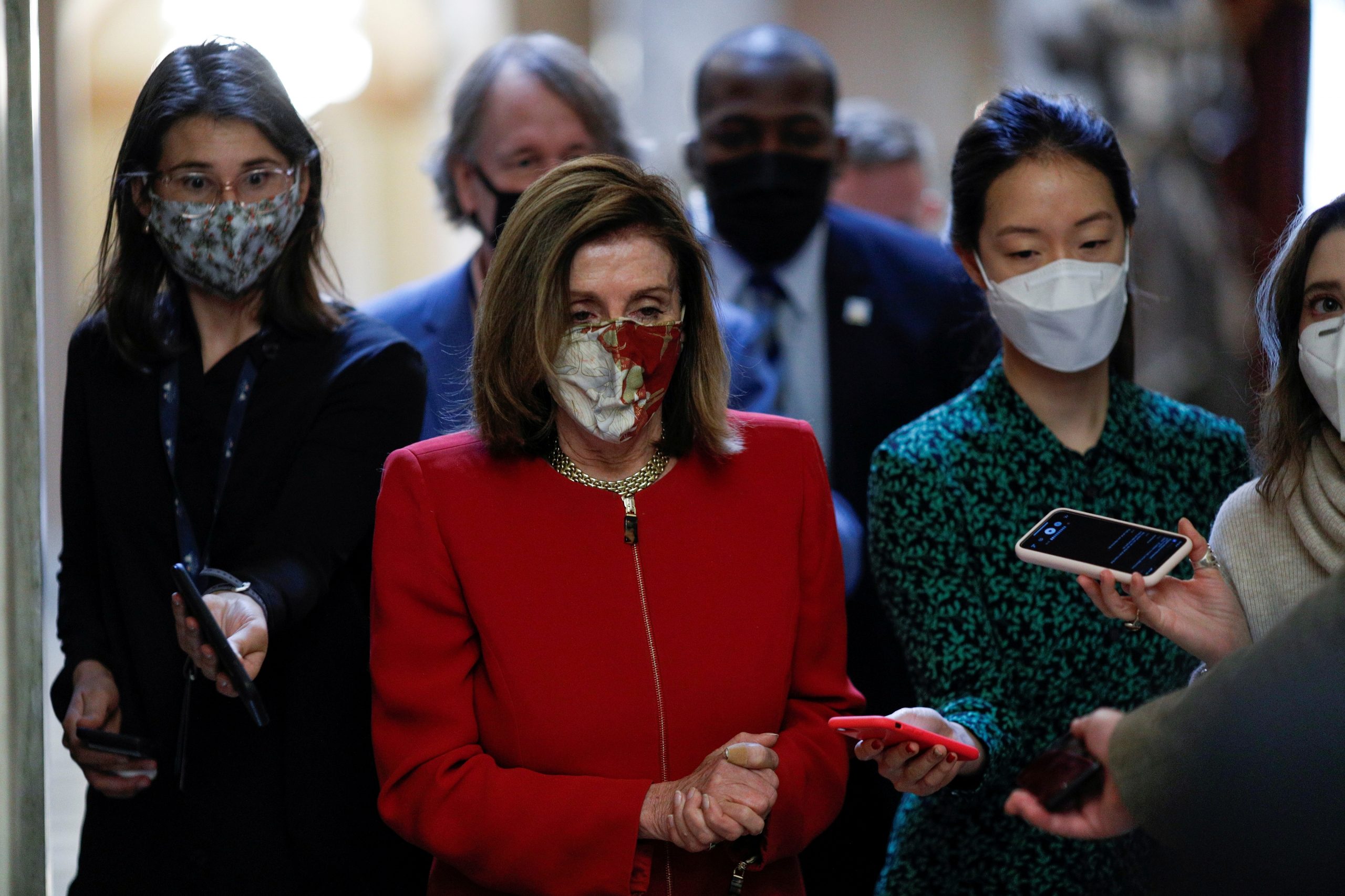 US Congress Closes in on COVID-19 Aid Bill as Funding Deadline Looms