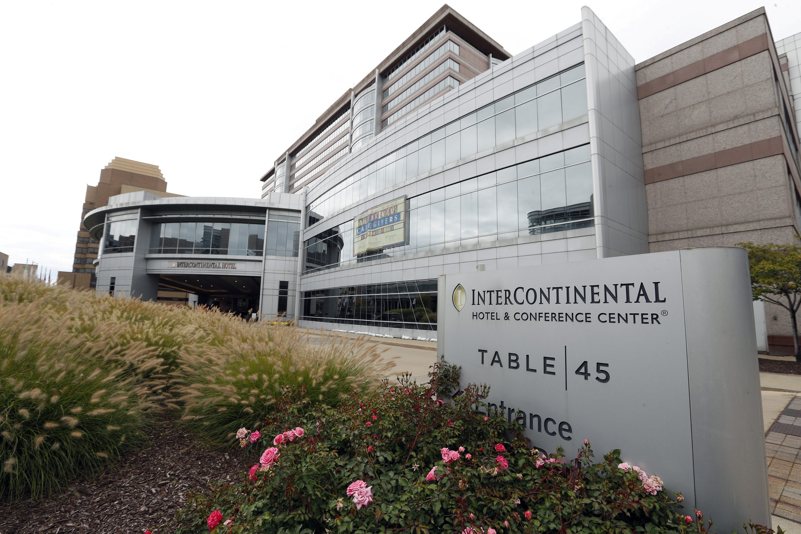 Wealthy Hospitals Rake in US Disaster Aid for COVID-19 Costs
