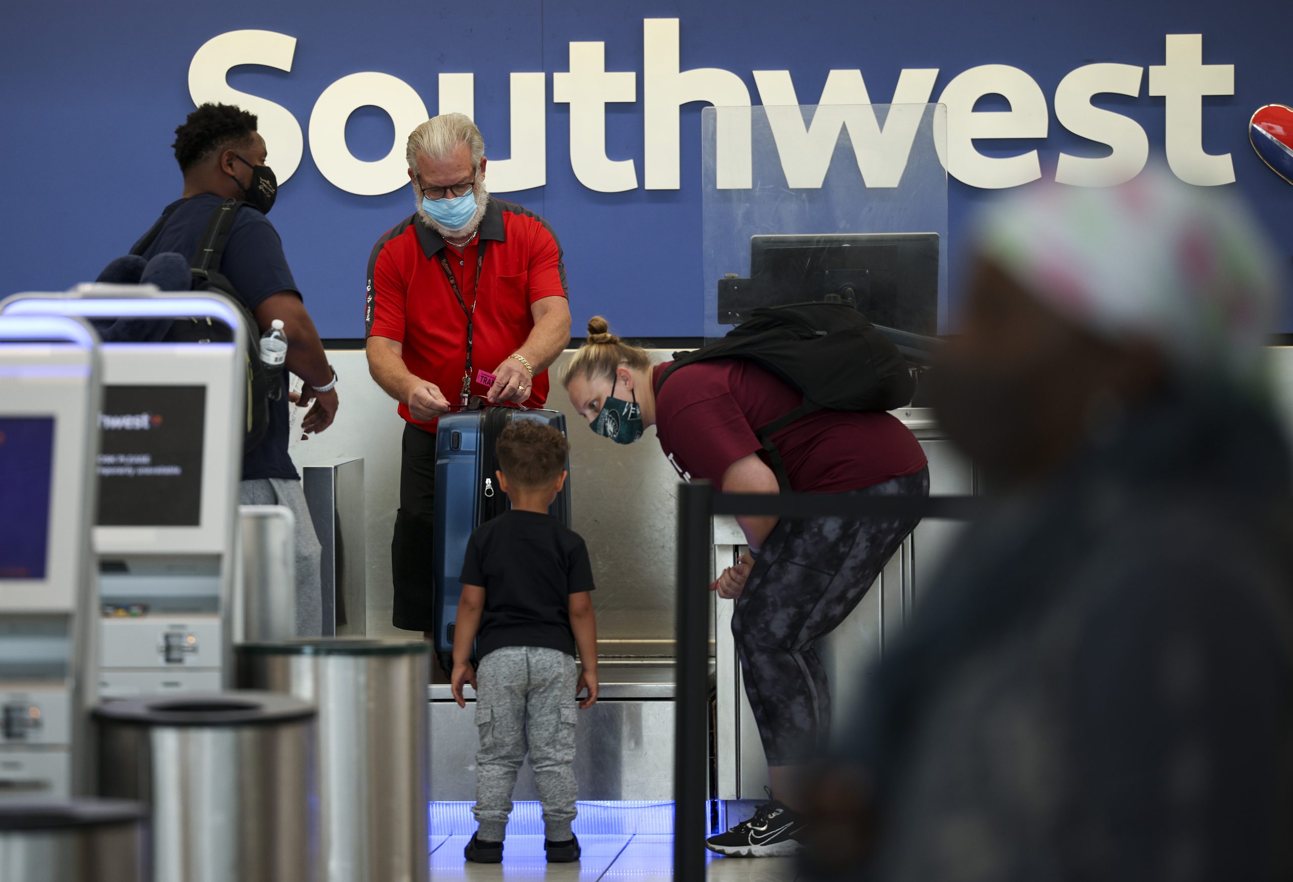 Southwest Cancels Hundreds of Flights Again, Denies It's Due to Massive Pilot COVID Vax Protest: Report