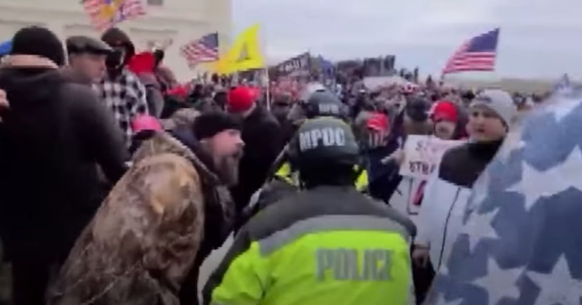 Jan. 6 Rioter Sentenced to More Than 3 Years in Prison for Pushing, Striking Capitol Cop