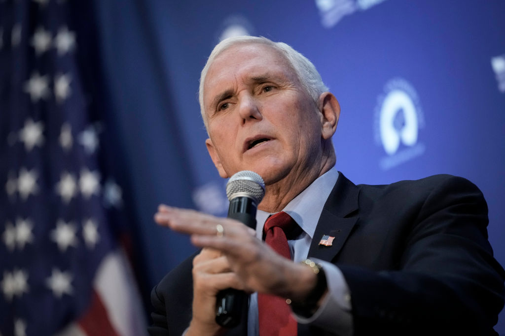 ‘Mayonnaise on Toast’: Mike Pence Campaign Kickoff Starts With Weird Comparison for Ex-VP