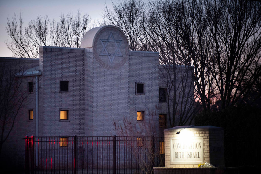 Report: ‘Dreadful’ Border Error Allowed Suspected Texas Synagogue Terrorist Into US