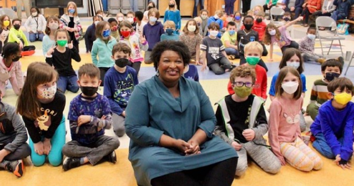 Stacey Abrams Camp Purges Embarrassing Photo, Blames Republicans in Public Response