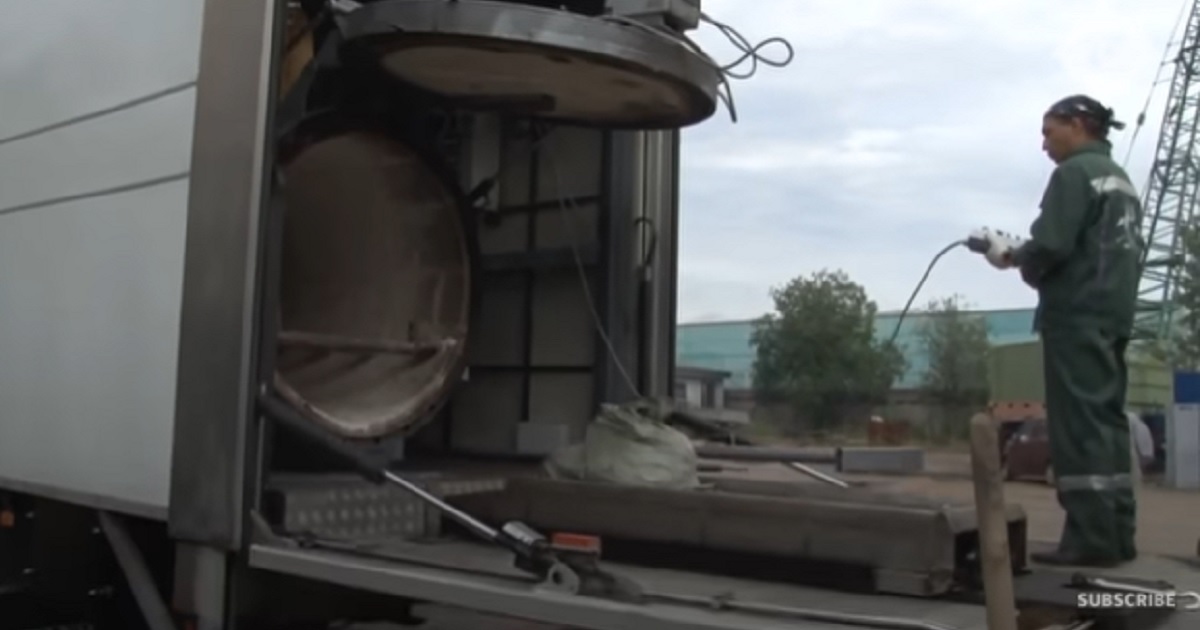Russian Military Has Mobile Crematoriums to 'Evaporate' Dead Soldiers, Civilian Casualties: Report