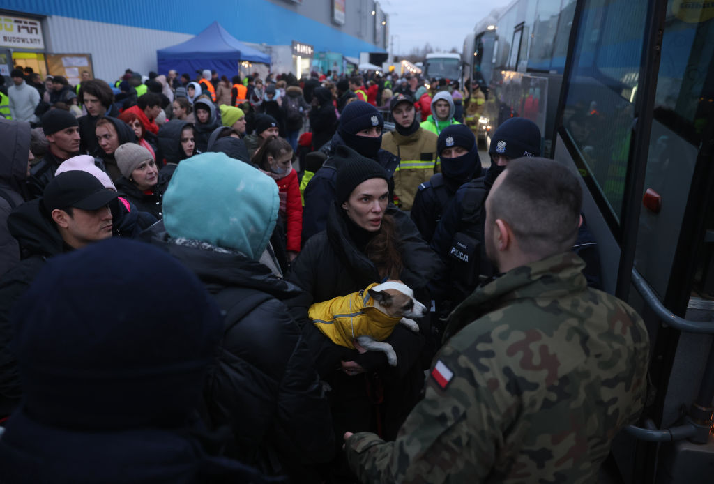 Here’s the Brilliant Way People Across the World Are Sending Money to Ukrainians — Privately