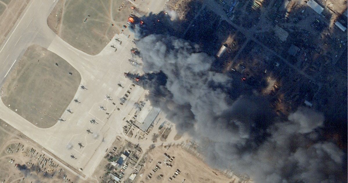Ukrainian Counterattack Leaves Russian Helicopter Fleet in Smoldering Ruins