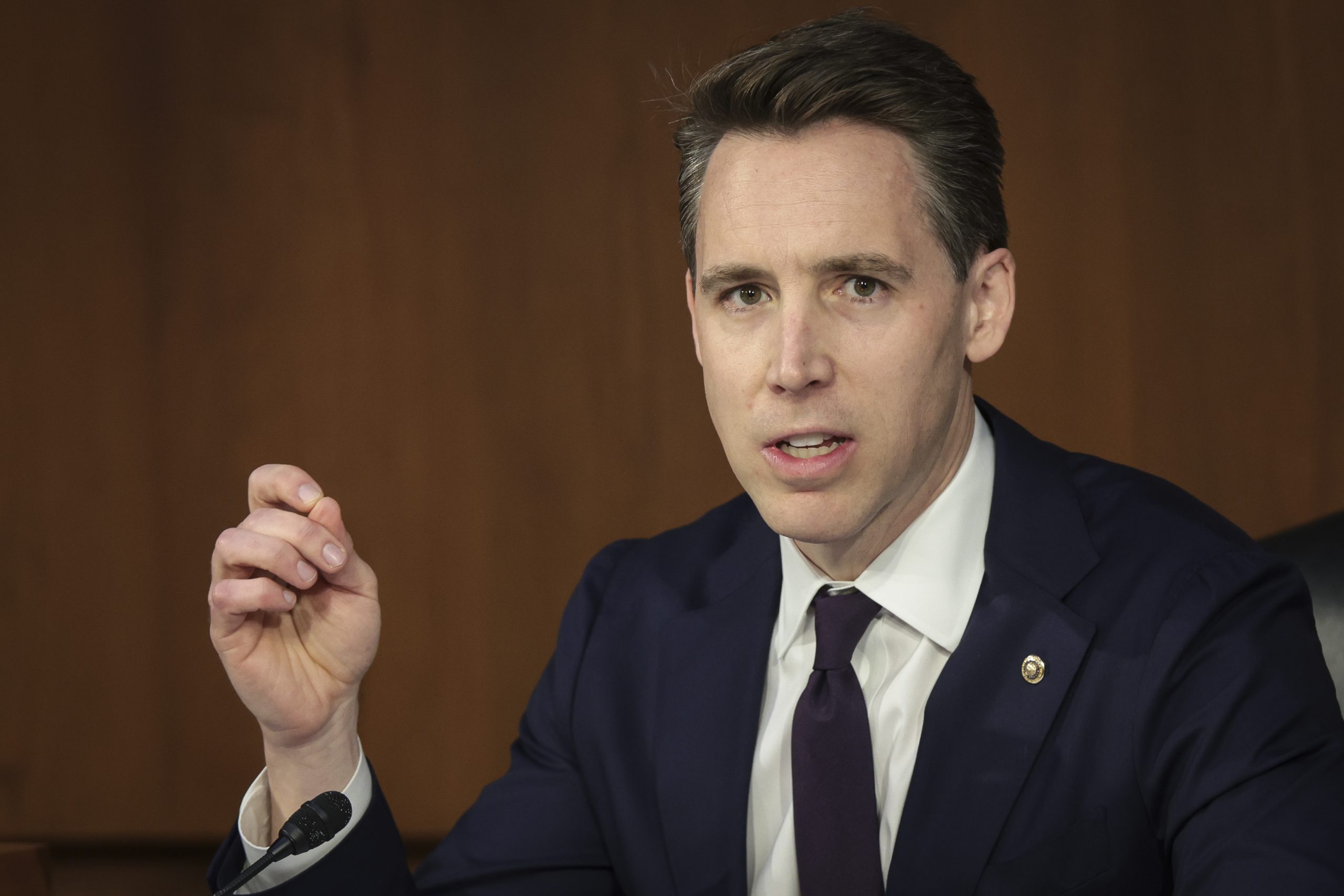 Hawley Calls for FBI, DHS to Investigate Nashville Shooting as a Hate Crime