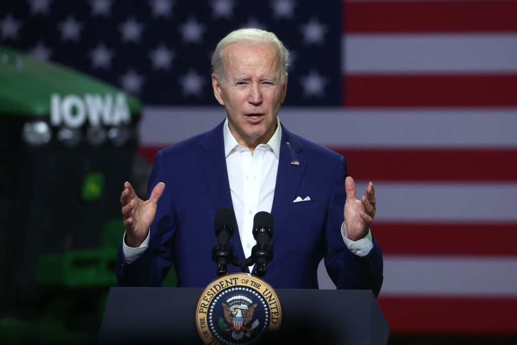 Biden Shares a 3-Point Plan to Fight Inflation – Repeats Dubious Claims About Republicans and Taxes