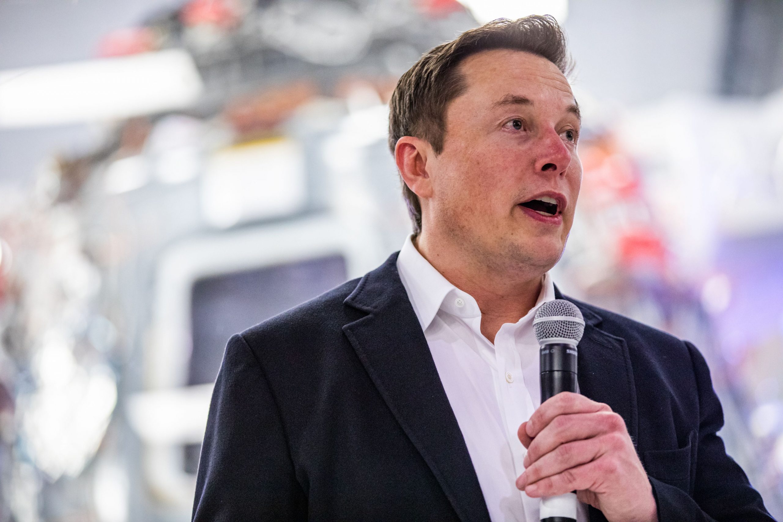Did Elon Musk Just Hint That the FBI Is on His Trail? Tweets 5 Words 1 Day After ‘Twitter Files’ Bombshell