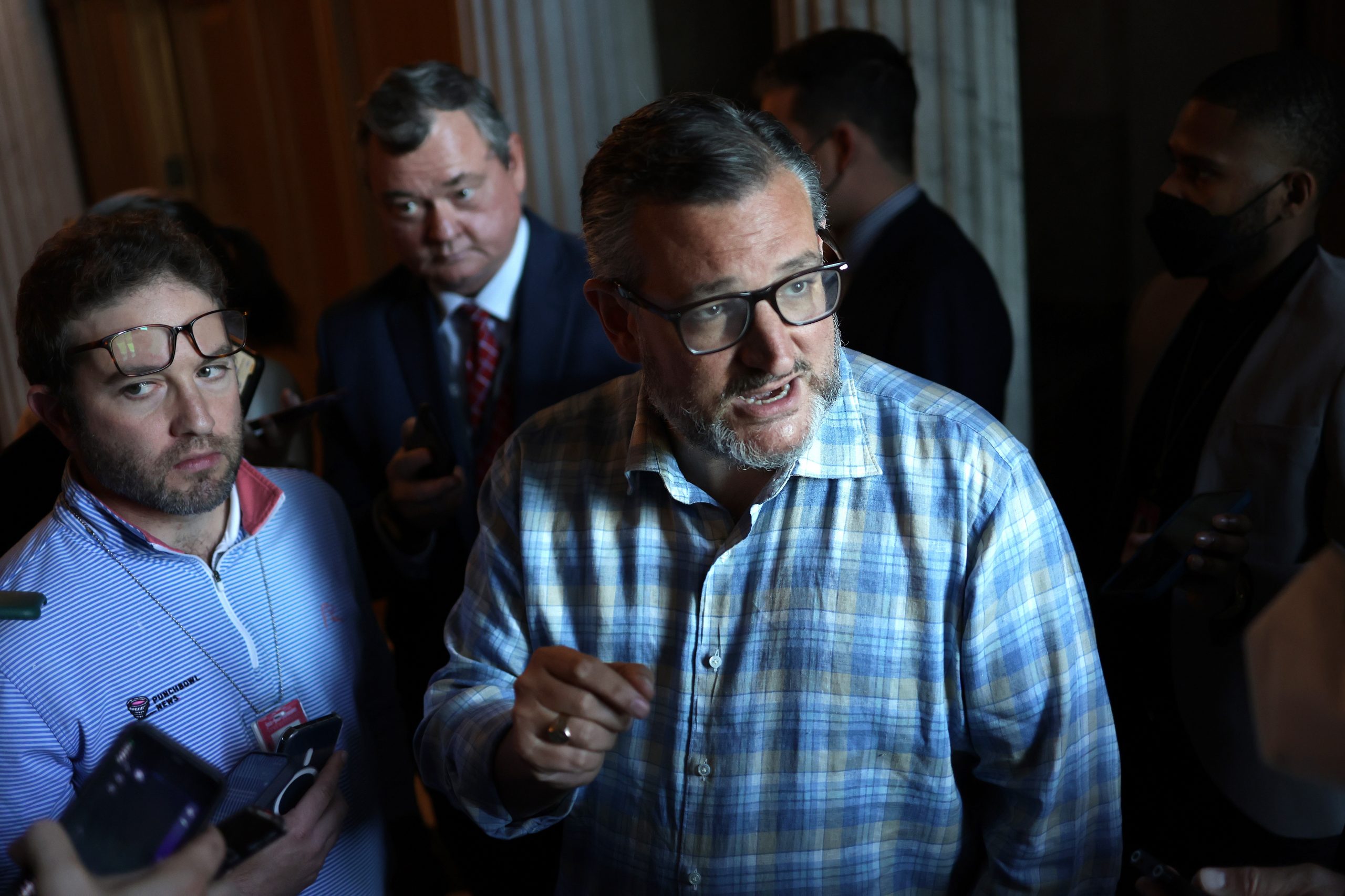 Ted Cruz Compares AOC, Elizabeth Warren’s Agenda to ‘Girls Gone Wild’