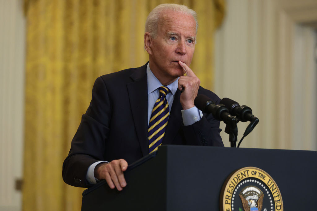 1 Pic From the Oval Office Shows Trump Really Lives in Biden’s Head Rent Free