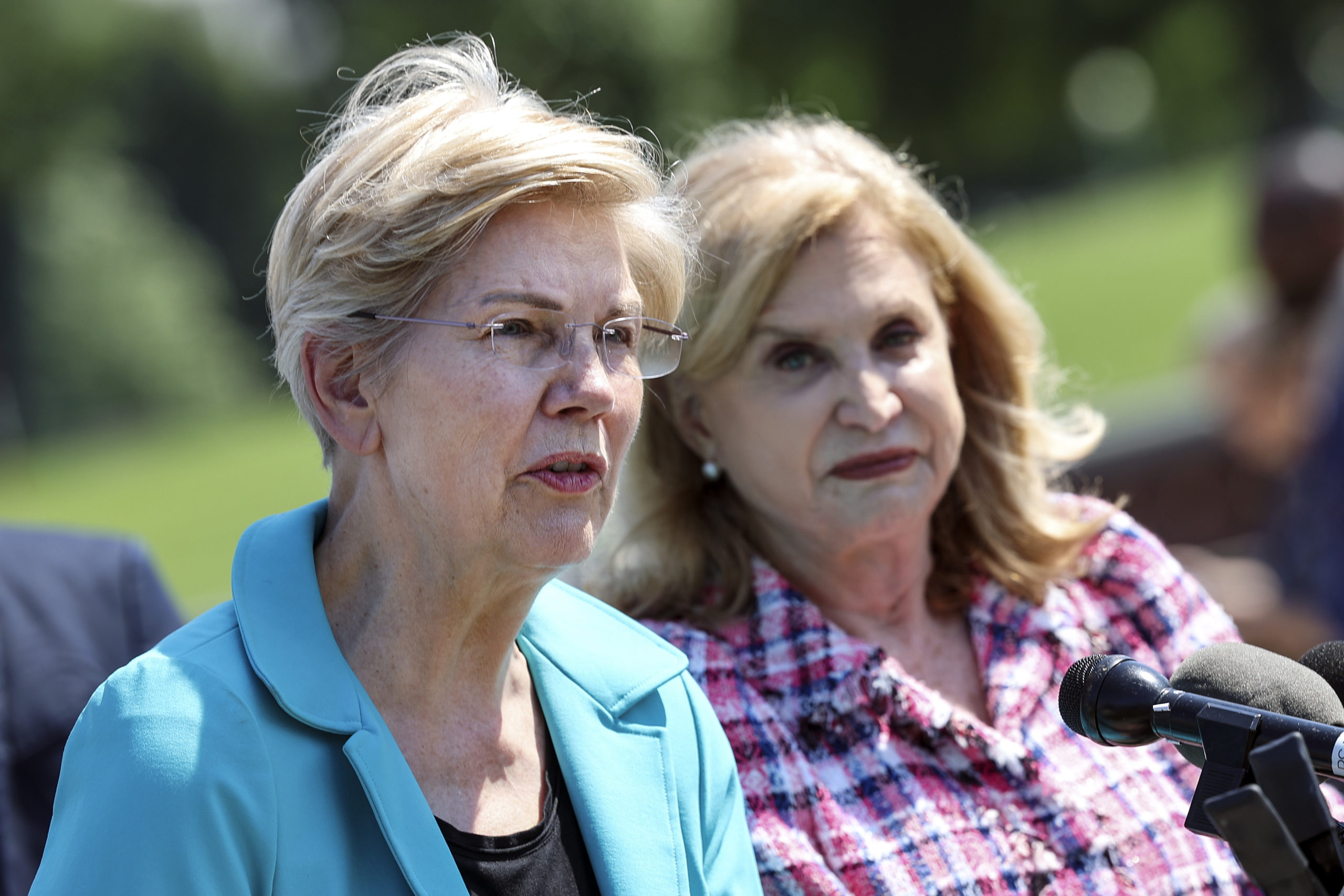 Elizabeth Warren Under Fire for Suggesting That Crisis Pregnancy Centers Need to Be Shut Down