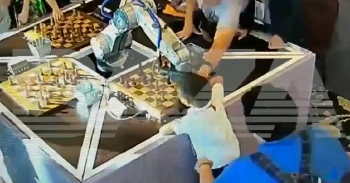 Video Shows Chess-Playing Robot Seizing, Breaking 7-Year-Old Opponent's Finger