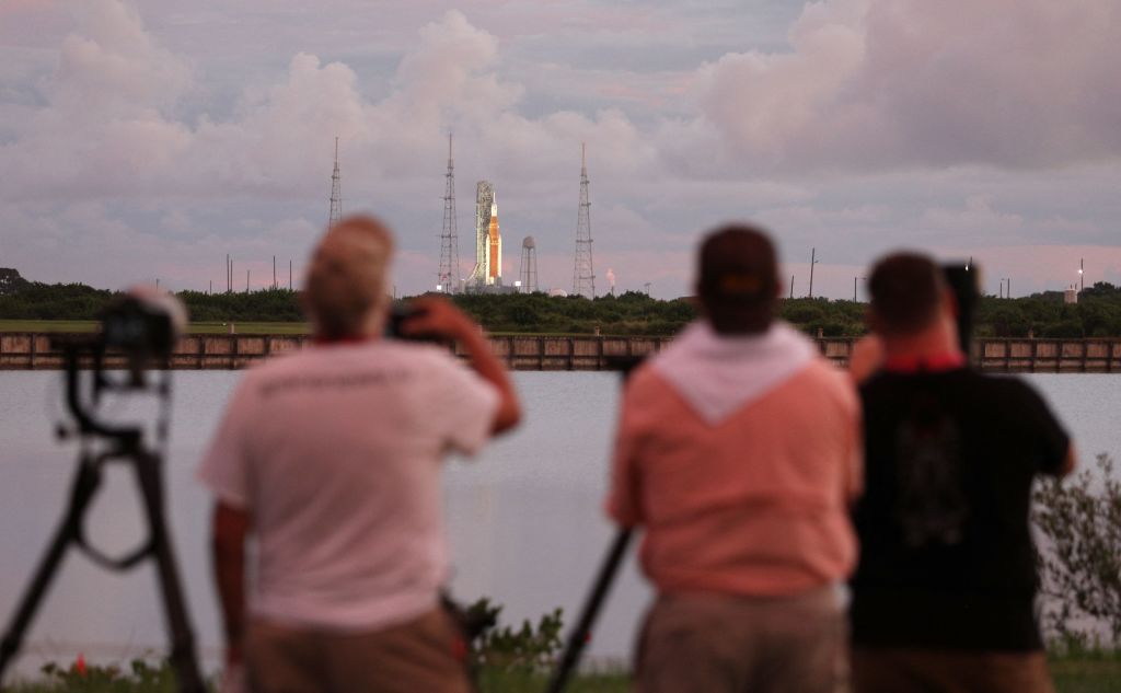 US Returning to the Moon, Artemis 1 Launch to Precede Live Astronauts