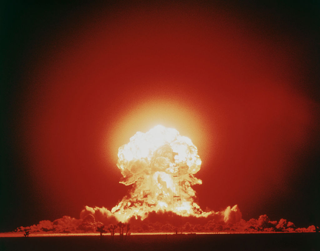Here's What You'll See Right After a Nuclear Blast and What to Do in Those Critical First 24 Hours
