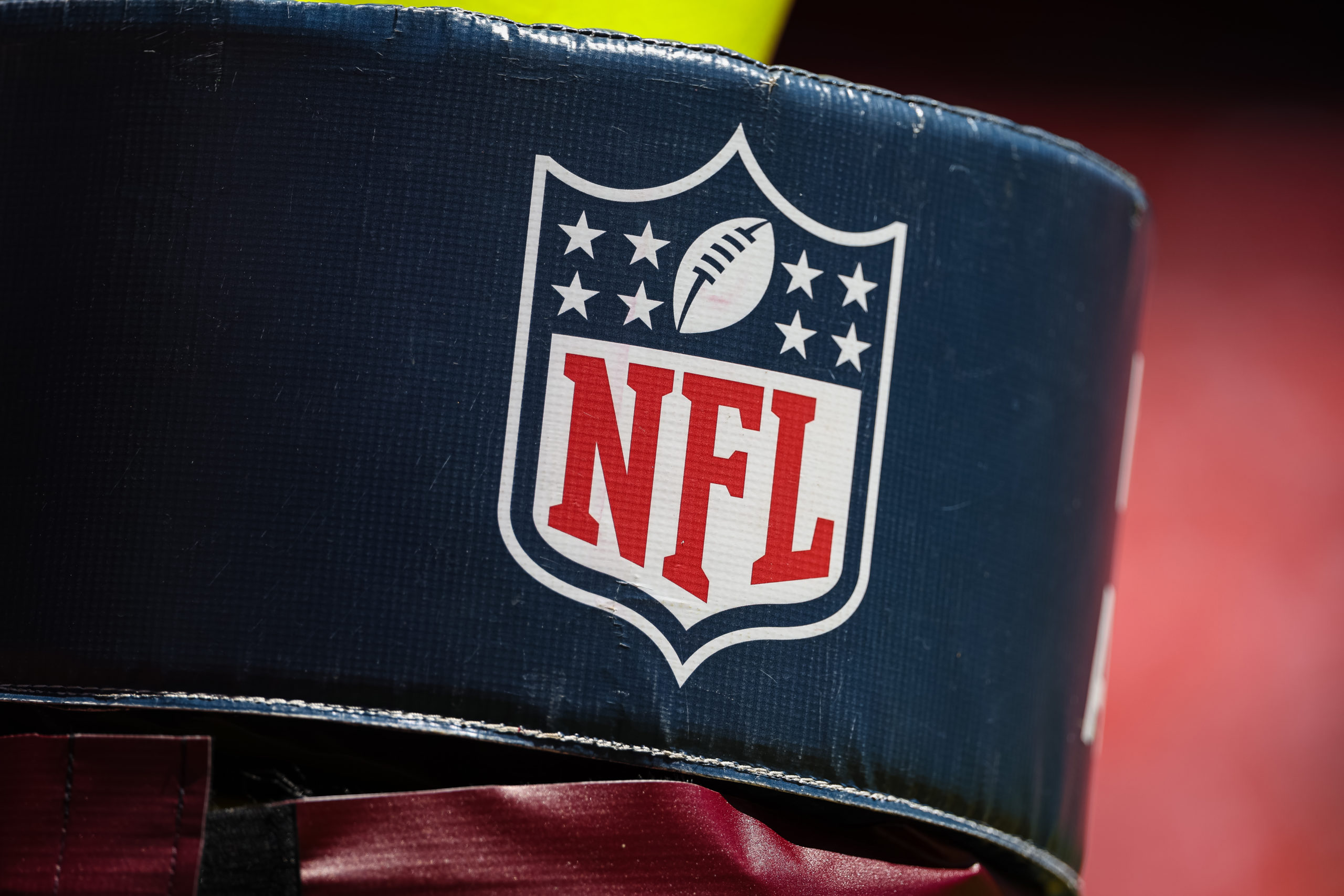 Dozens of NFL Fans Leave Stadium and Discover They’ve Been the Victims of Crime: ‘It Was Pretty Shocking’