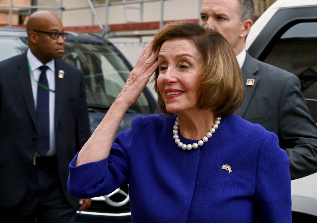 9 House Republicans Break With Party to Help Democrats Pass Spending Bill