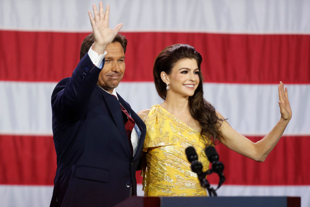 DeSantis Receives Prestigious Award First Given to Abraham Lincoln – Outraged Protesters Mob Event