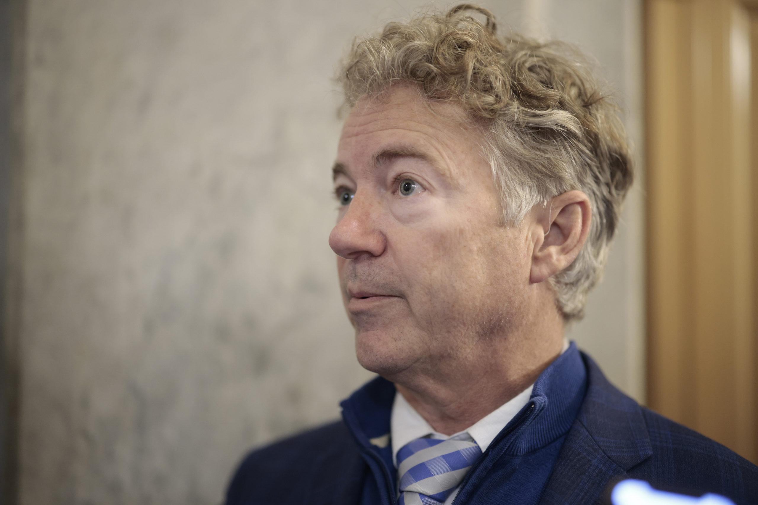 Rand Paul Posts Photo Mocking Giant Omnibus Bill