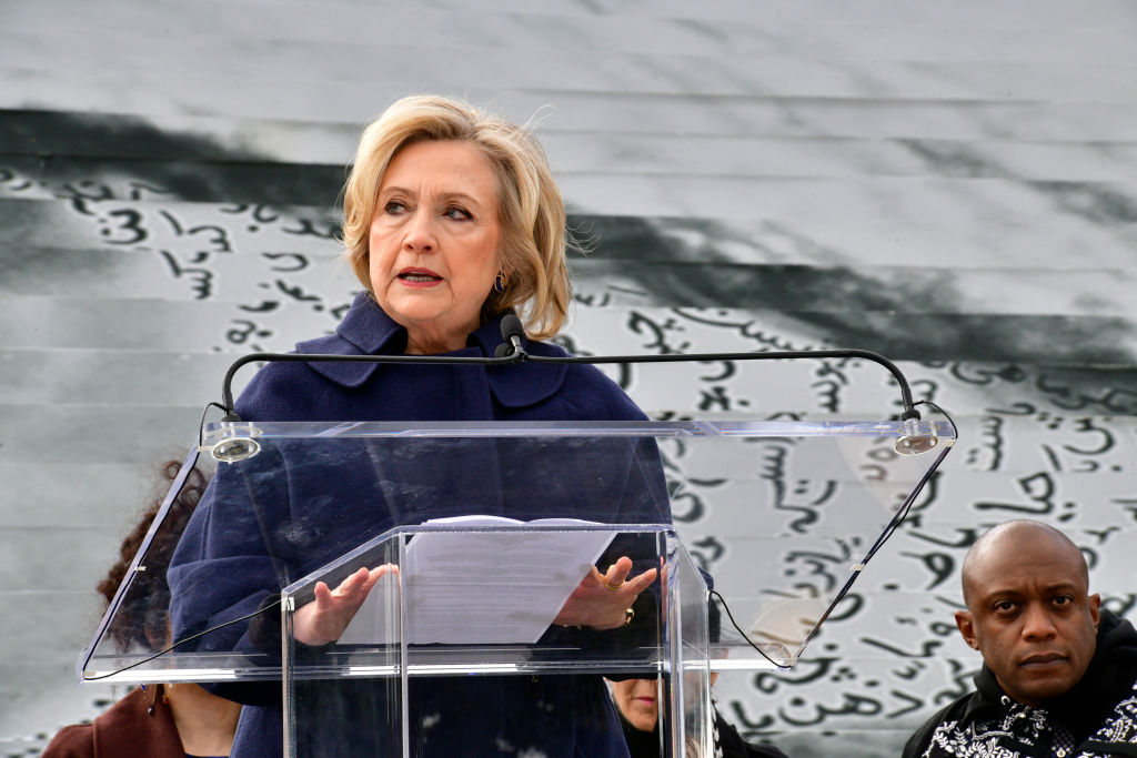 Hillary Clinton Makes Huge Change to Twitter Profile – Makes It Clear She’s Not Willing to Listen