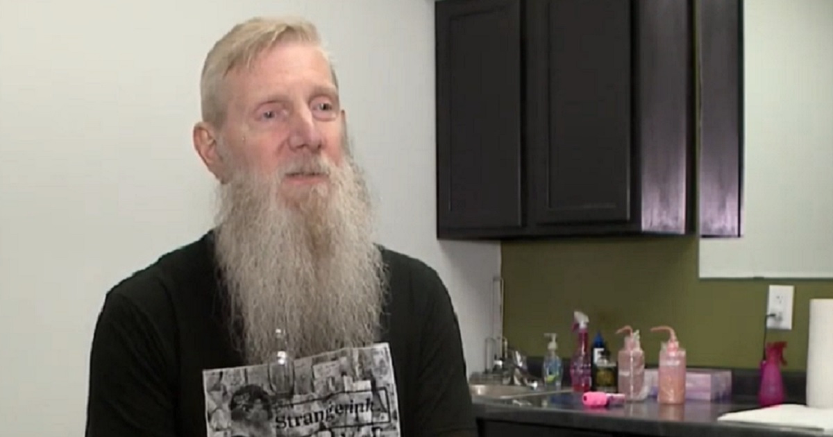 Ohio Man With Terminal Cancer Convinces 609 People from Around the World to Permanently ‘Remember’ Him