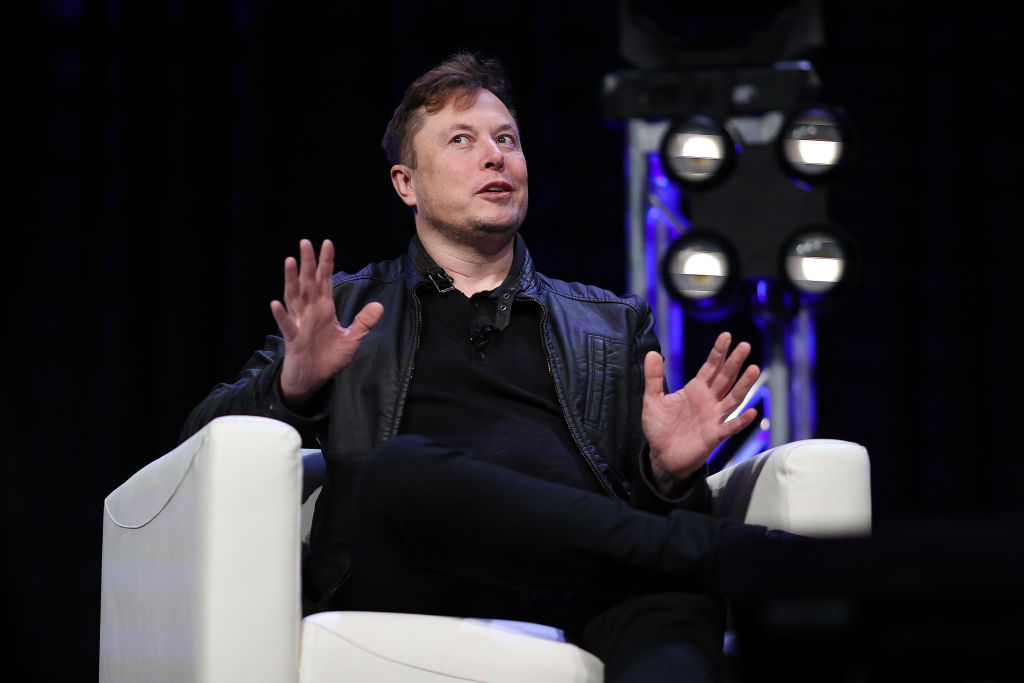Elon Musk Throws Weight Behind ‘QAnon Shaman’ After Security Cam Revelation, Calls for His Immediate Release