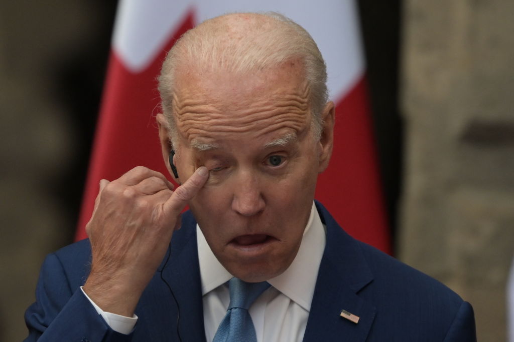 Progressives Plaster Message Outside White House, DC Monuments with 6 Words Biden Will Hate