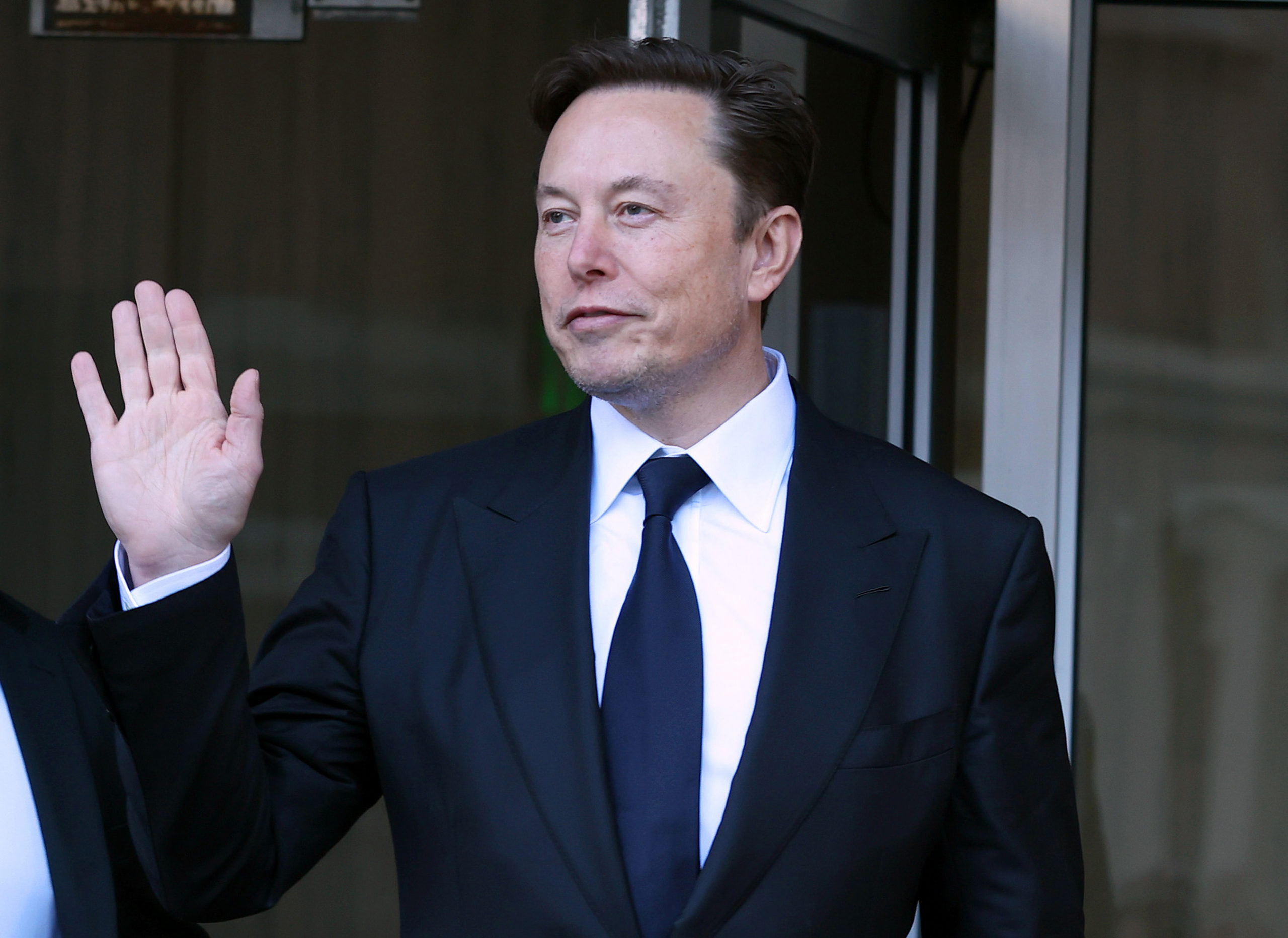 Twitter Strips NYT of Its Blue Check – Musk Mocks Its Account