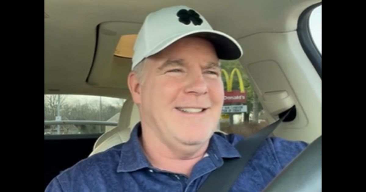Man Goes Viral for 100-Day Diet That Consists Only of McDonald’s – And It’s Shockingly Working