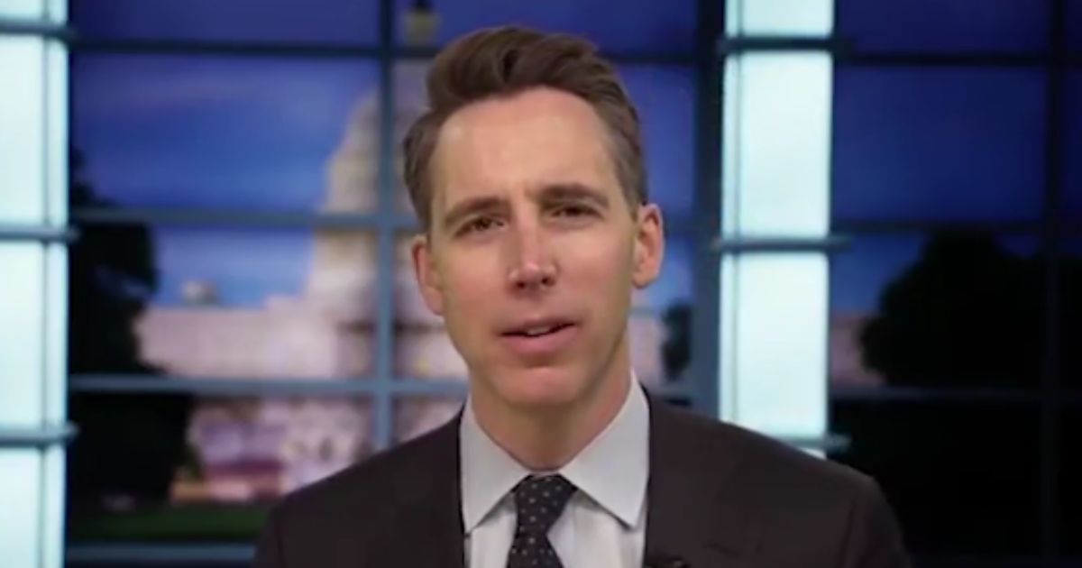 Republican Senator’s Bizarre Interaction with Reporter Before Interview Captured on Camera