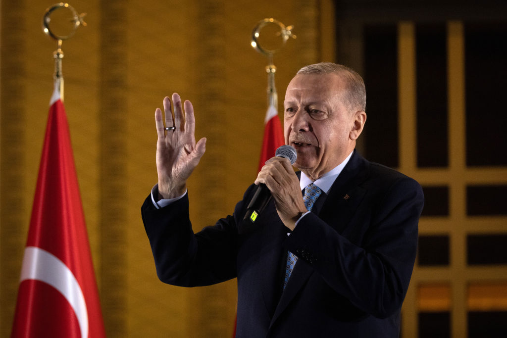 Foreign President Filmed Outside Polling Station – Shocks Viewers with What He’s Handing Out