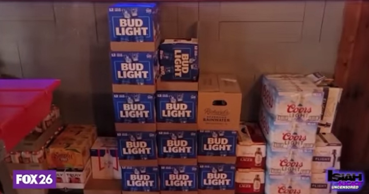 Bar Owner Has Devastating News for Bud Light: ‘We Pretty Much Can’t Even Give It Away’