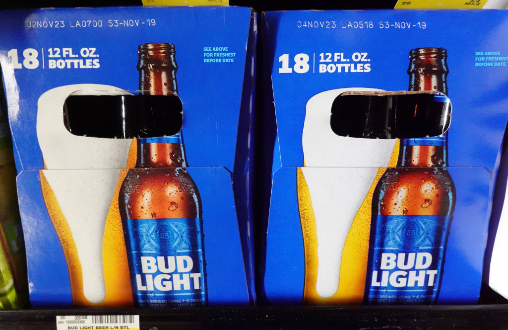 Two Top Anheuser-Busch Execs Behind Mulvaney Partnership Are Now Out of a Job: Report