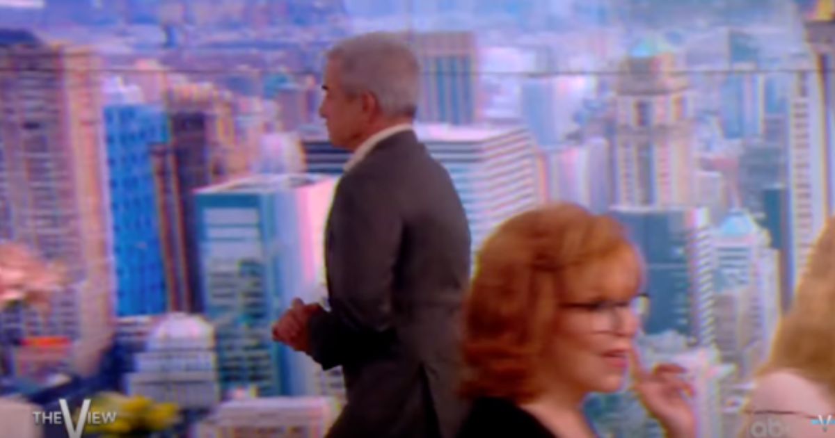 Watch: ‘My Best Friend’s Wedding’ Star Walks Off ‘The View’ in Protest