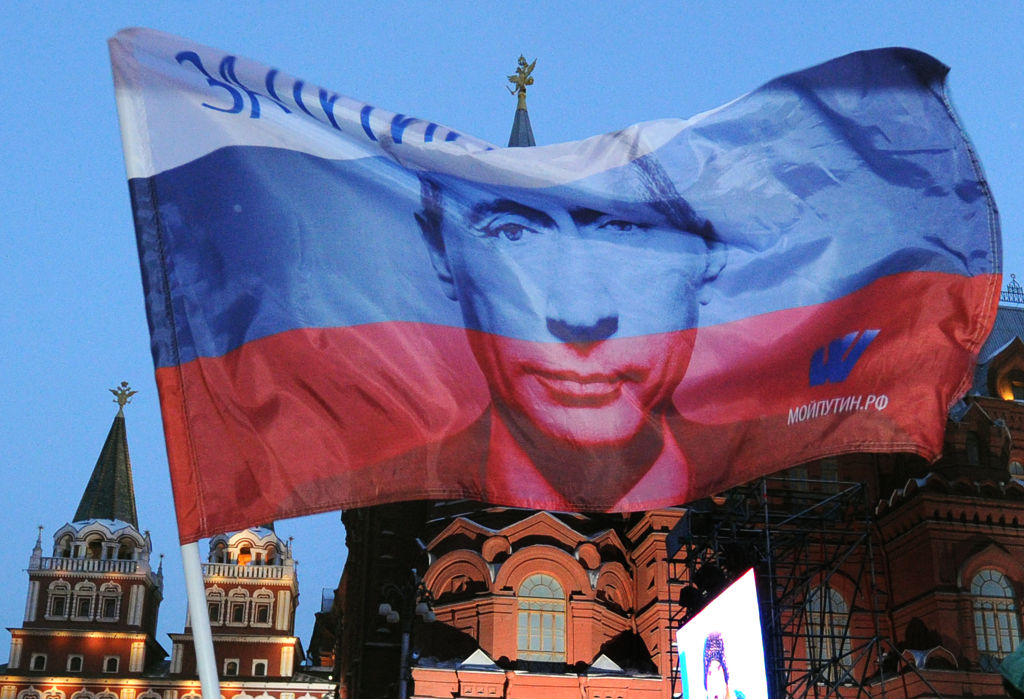 Russia Threatens ‘Global Nuclear Fire’ After Ukrainian Drone Strikes Moscow – ‘No Other Way Out’