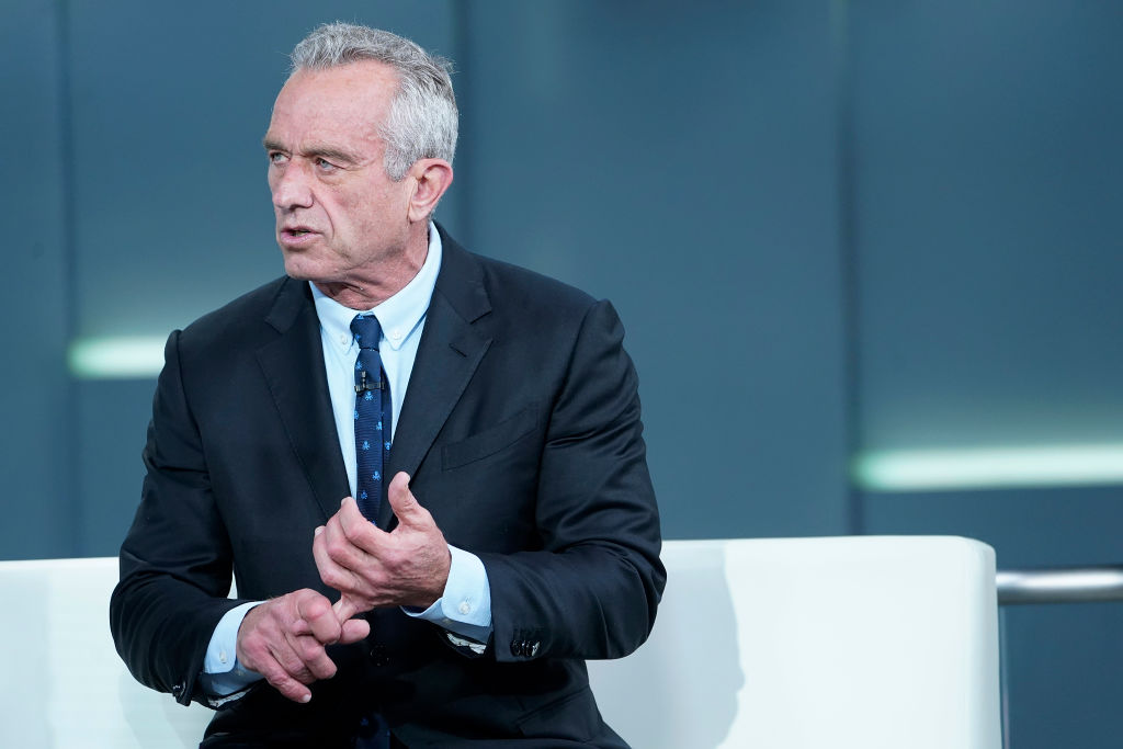 Dems Call For RFK Jr. to Be Disinvited From Hearing Over ‘Vile And Dangerous’ Words
