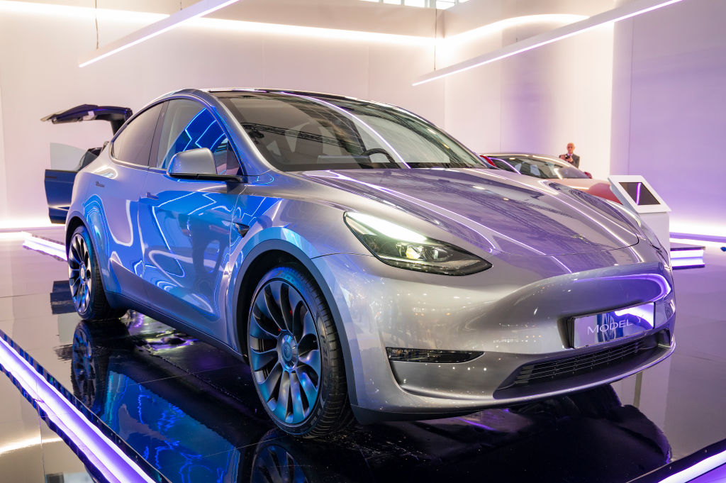 Tesla Model Y Owner Says His Car Trapped Him Inside on Hot Arizona Summer Day When Battery Died