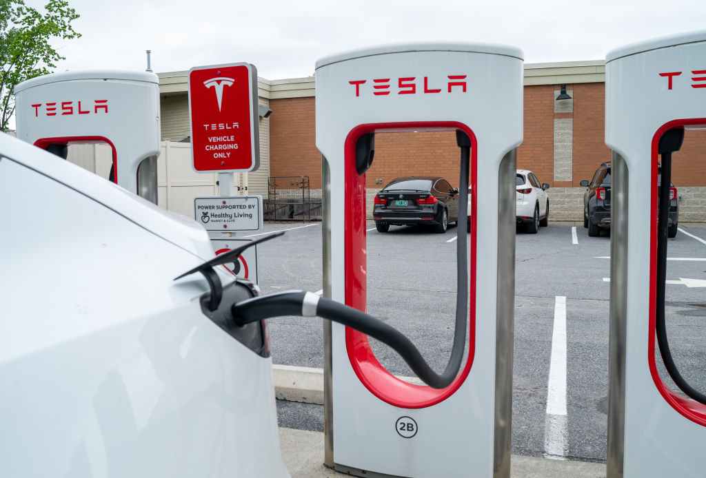 Tesla Quietly Deletes Clause in Cybertruck Sales Contract After Backlash on Internet