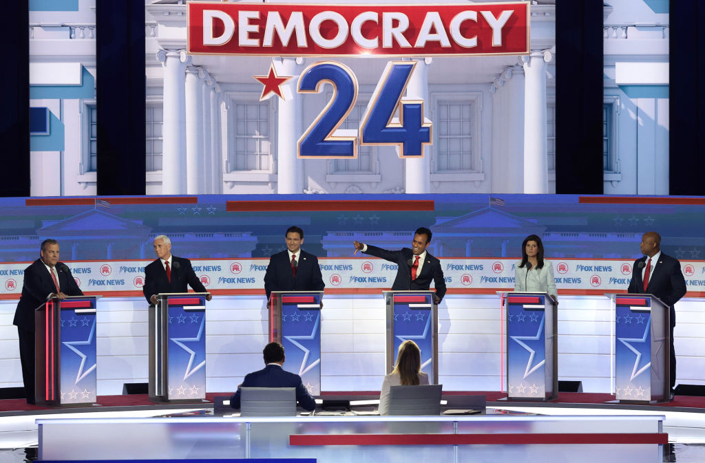 GOP Debate Starts Off With Bang: Candidates Booed Immediately After Being Introduced
