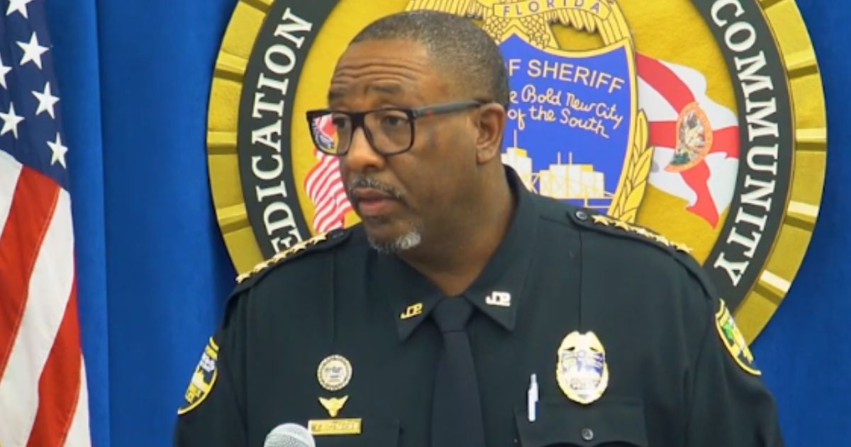 Jacksonville Sheriff Gives Powerful 2A Defense by Pointing Out People Are the Ones Who Fire the Gun