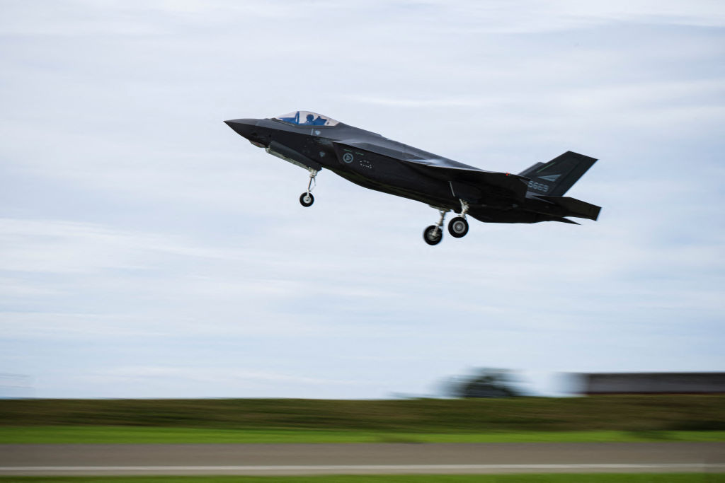 US Military Loses F-35 Jet, Asks Public to Help Find it