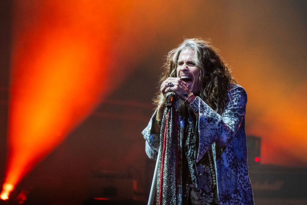 Aerosmith Singer Insists Tourists Return to Maui