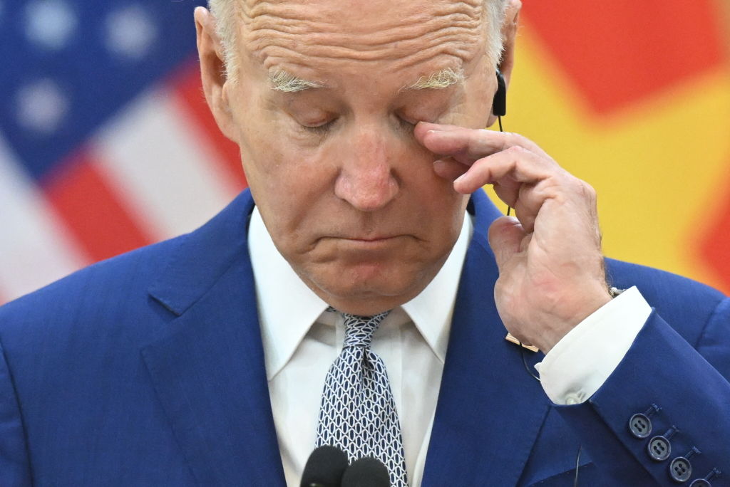 NYC Mayor Appears to Snub Biden Multiple Times as President Visits City