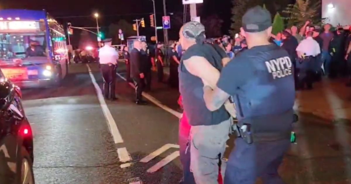 Furious Residents Attempt to Block Bus of Illegal Immigrants, but NYPD Clears the Way With Multiple Arrests